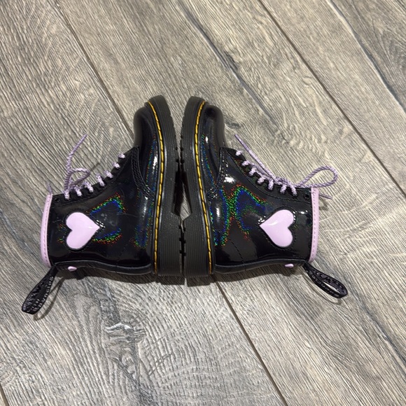 • Dr. Martens • Girls 1460 Softy Heart T Lace & Zip Up Boots Black & Purple 7 - Picture 4 of 5